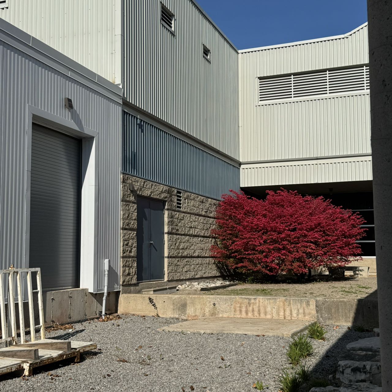 A corner outside the school.